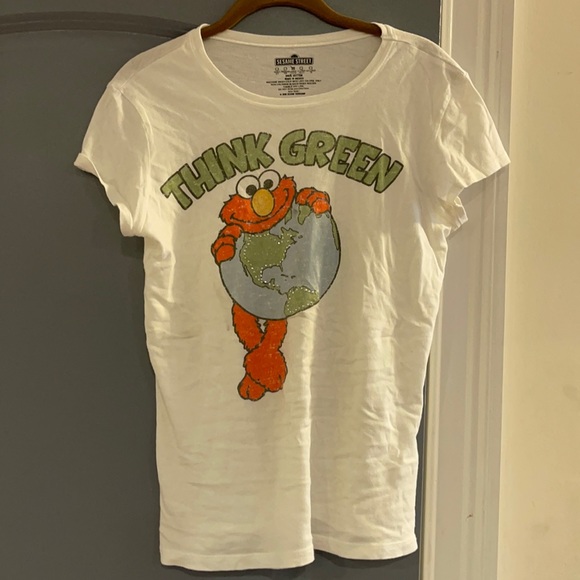 Sesame Street Elmo Think Green T shirt small - Picture 1 of 3